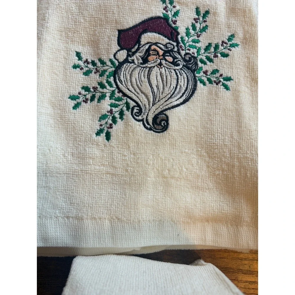 Vintage Santa Christmas Bath Towels Washcloths Set of 4 Embroidered Cotton